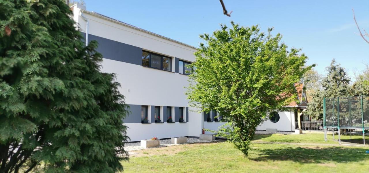 Bed and Breakfast No Stress Panzió Harkan Exterior foto
