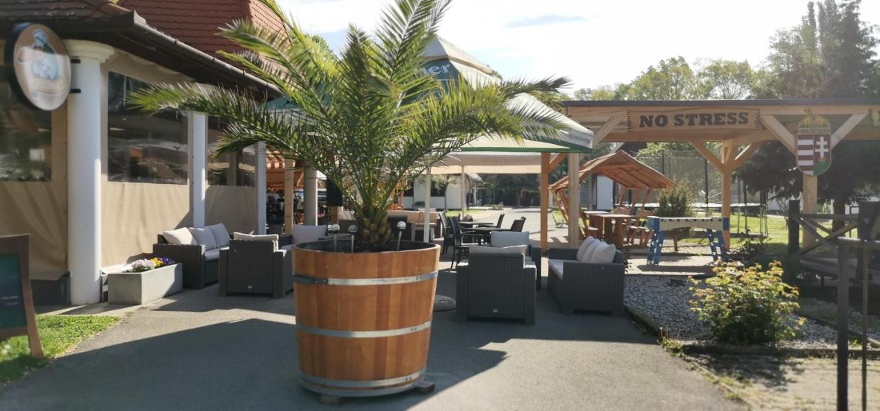 Bed and Breakfast No Stress Panzió Harkan Exterior foto